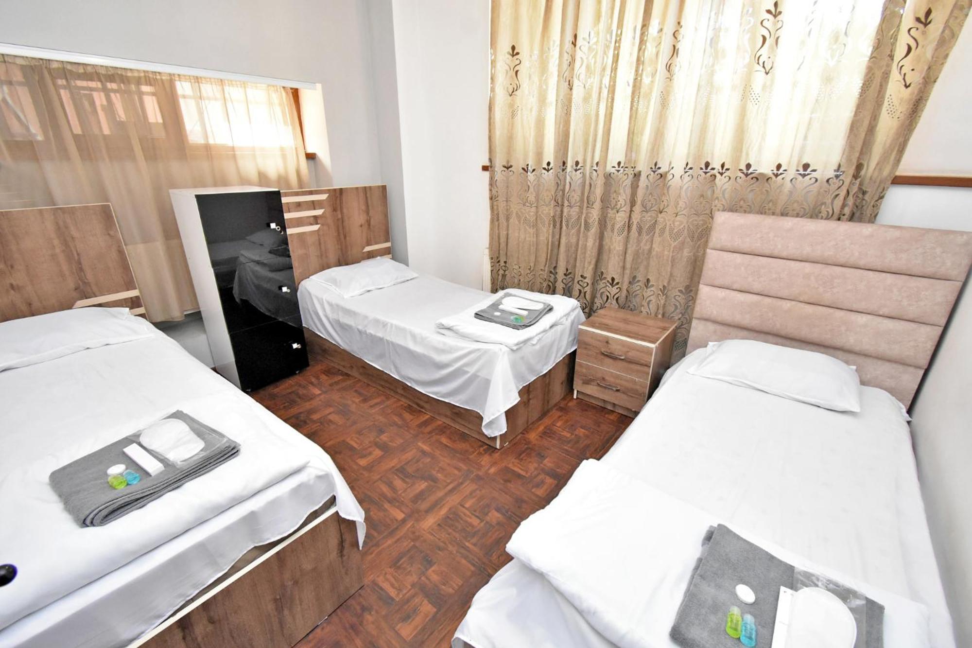 Hotel Aaa Erivan Exterior foto