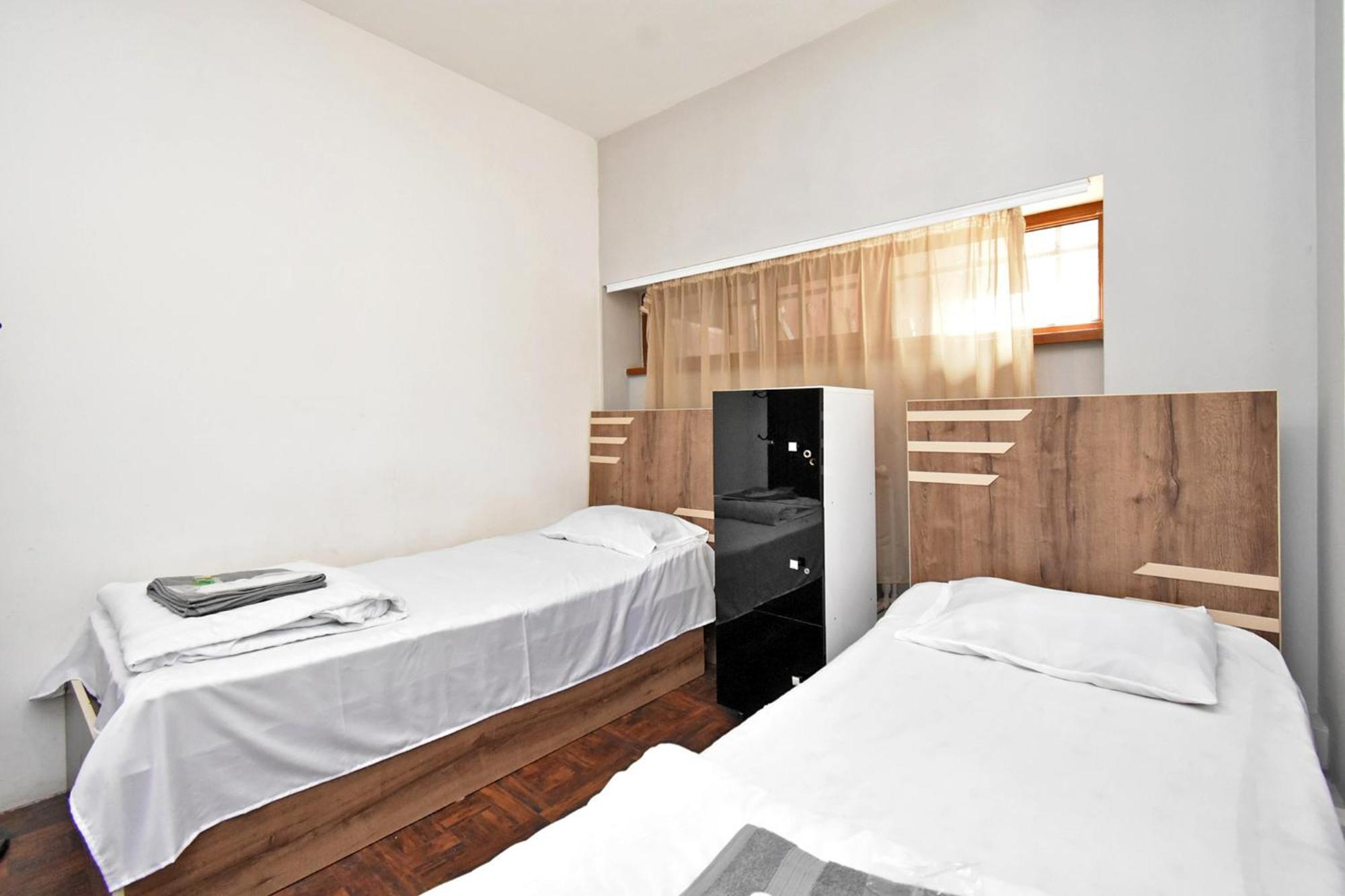 Hotel Aaa Erivan Exterior foto