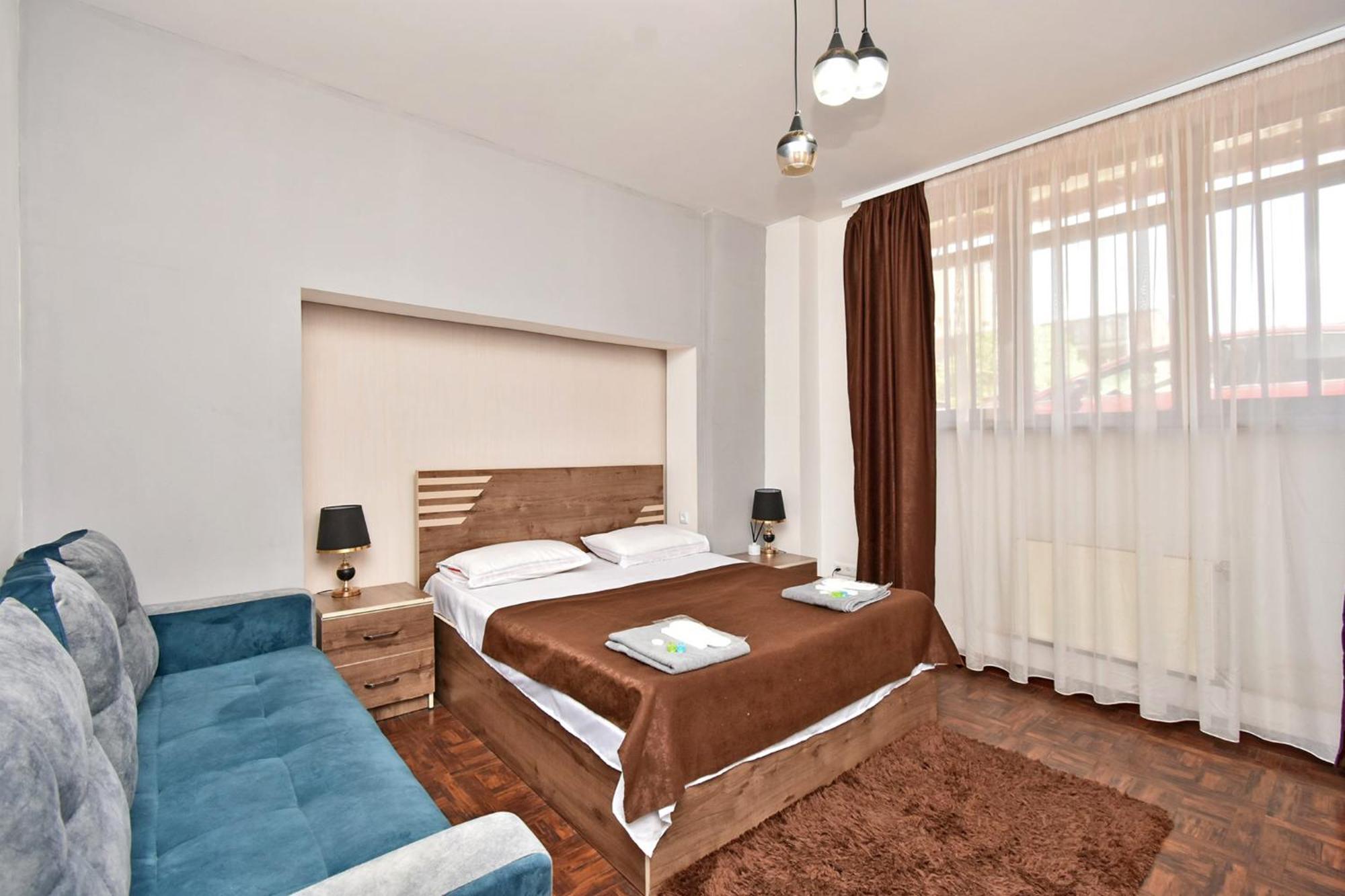 Hotel Aaa Erivan Exterior foto